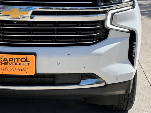 Used 2023 Chevrolet Suburban LT w/ Luxury Package RWD image 7