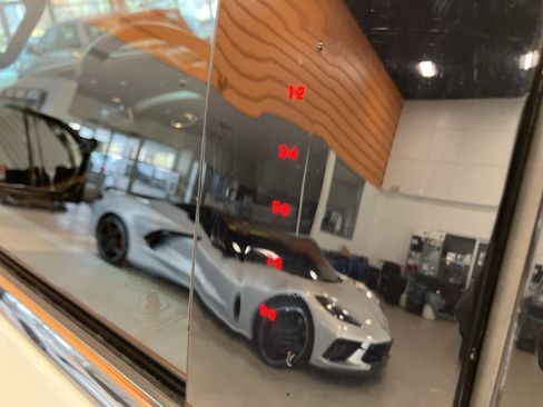 Used 2023 Ford Expedition Platinum image 11