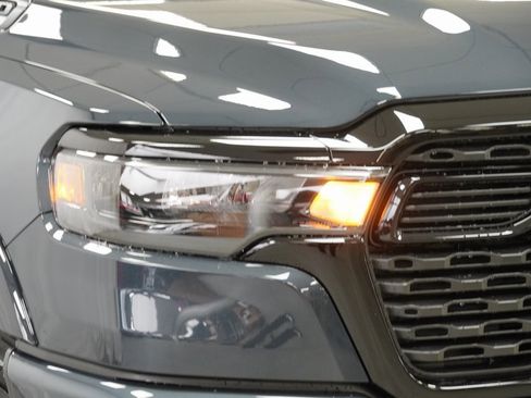 New 2026 RAM 1500 4x4 Crew Cab image 5