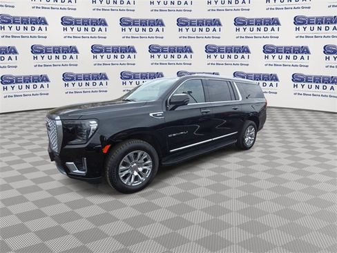 Used 2024 GMC Yukon XL Denali image 4