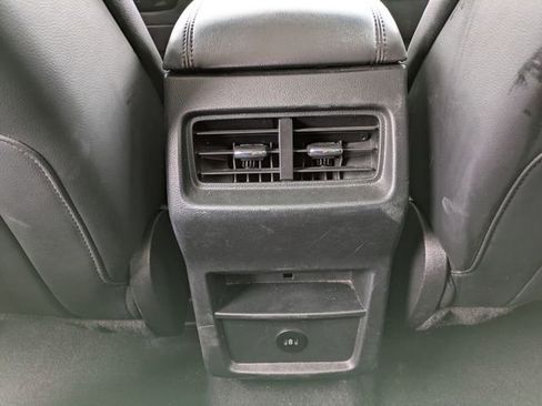 Used 2024 Ford Edge SEL image 18