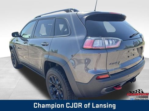 Used 2022 Jeep Cherokee Trailhawk w/ Sun, Sound & Nav Group AWD/4WD image 5