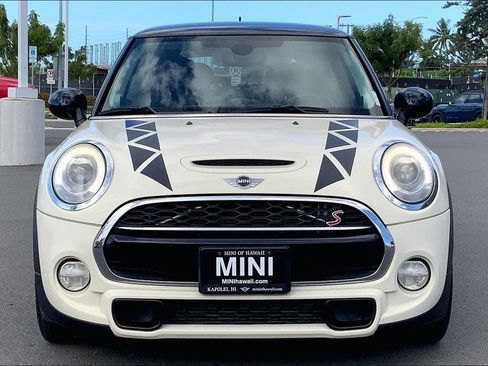 Used 2018 MINI Cooper S image 3
