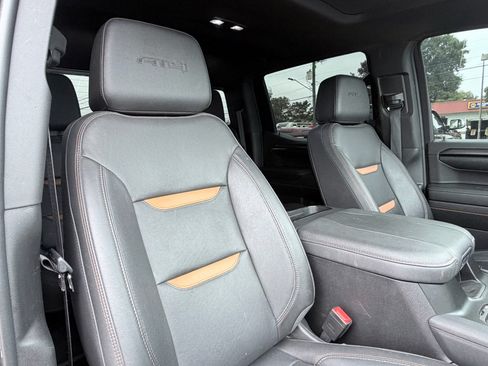Used 2023 GMC Sierra 1500 AT4 w/ AT4 Premium Package AWD/4WD image 23