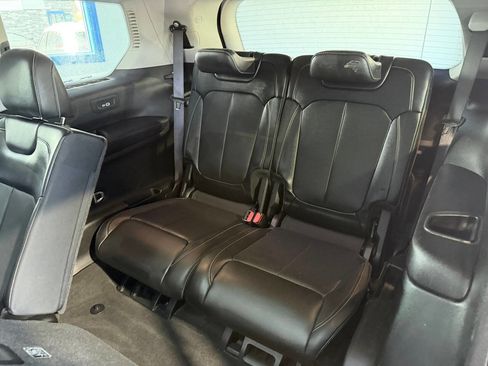 Used 2022 Jeep Grand Cherokee L Limited AWD/4WD image 18