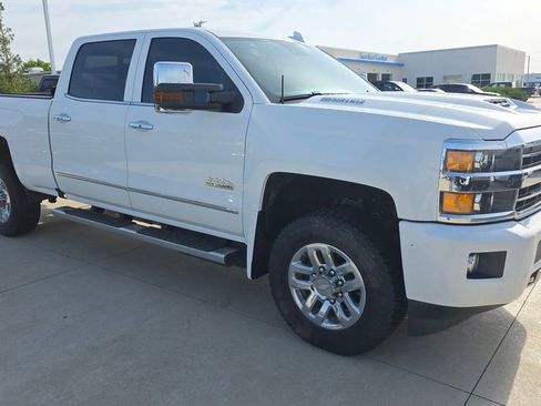 Used 2019 Chevrolet Silverado 3500 High Country w/ Duramax Plus Package AWD/4WD image 7