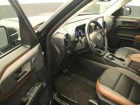 Used 2023 Ford Bronco Sport Outer Banks AWD/4WD image 12
