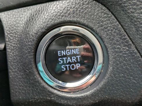 Used 2019 Toyota RAV4 XLE image 22