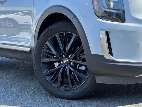 Used 2021 Kia Telluride SX w/ Towing Package image 2