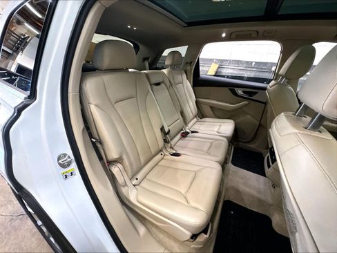 Used 2019 Audi Q7 2.0T Premium w/ Convenience Package AWD/4WD image 29