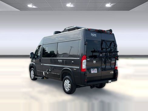 Used 2021 RAM ProMaster 1500 w/ Convenience Group FWD image 3