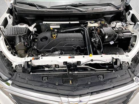 Certified 2024 Chevrolet Equinox LS FWD image 11