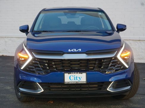 Used 2025 Kia Sportage EX image 5
