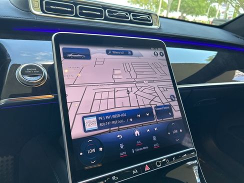 Used 2023 Mercedes-Benz S 500 4MATIC w/ AMG Line image 7