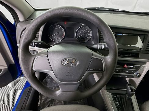 Used 2017 Hyundai Elantra SE image 17