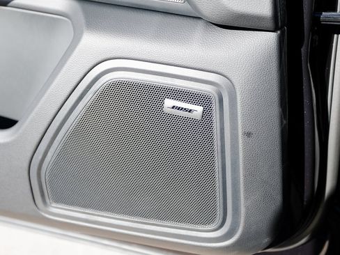 Certified 2026 Porsche Macan Turbo AWD/4WD image 22