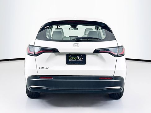 Used 2024 Honda HR-V LX image 7