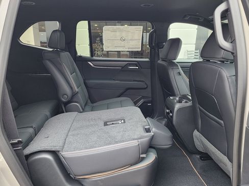 New 2026 GMC Acadia AT4 w/ Luxury Package image 48