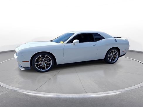Used 2022 Dodge Challenger GT RWD image 4