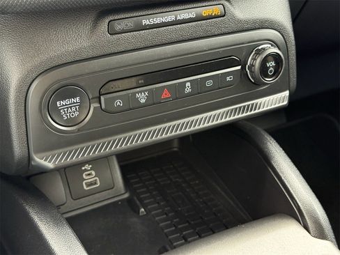 Used 2025 Ford Bronco Sport Big Bend w/ Convenience Package image 18