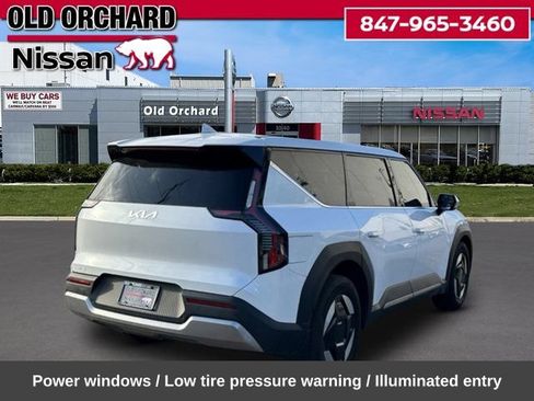 Used 2024 Kia EV9 Light Long Range RWD image 6