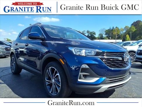 Used 2022 Buick Encore GX Select image 1