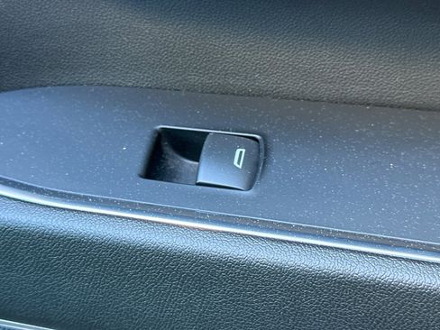 Used 2024 Chevrolet Silverado 2500 LT image 20