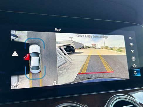 Used 2023 Mercedes-Benz E 350 Sedan image 31