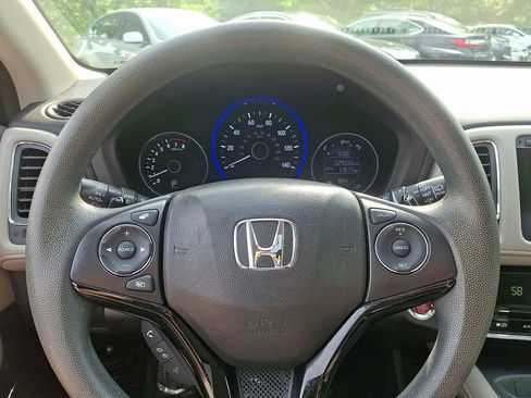 Used 2018 Honda HR-V EX image 20