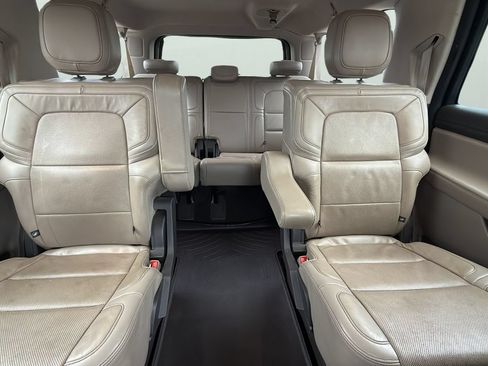 Used 2023 Lincoln Navigator L Reserve AWD/4WD image 26
