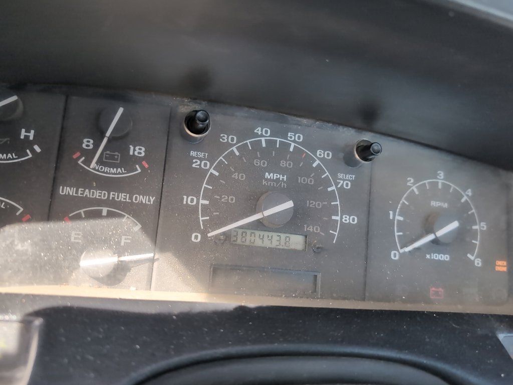 Used 1995 Ford F150 4x4 Regular Cab image 6