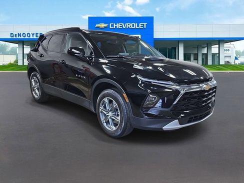 Used 2023 Chevrolet Blazer LT w/ Convenience Package AWD/4WD image 7