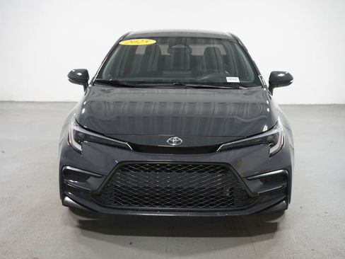 Certified 2025 Toyota Corolla SE image 2