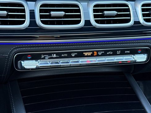 New 2025 Mercedes-Benz GLS 580 4MATIC image 23