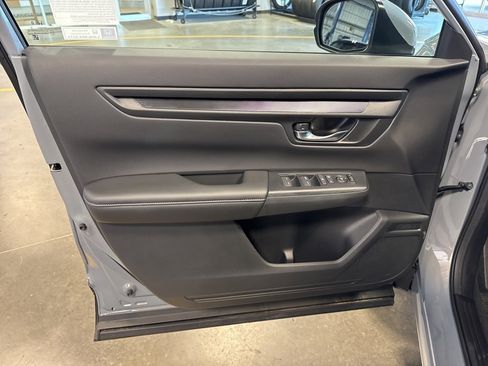 New 2025 Honda CR-V LX image 19