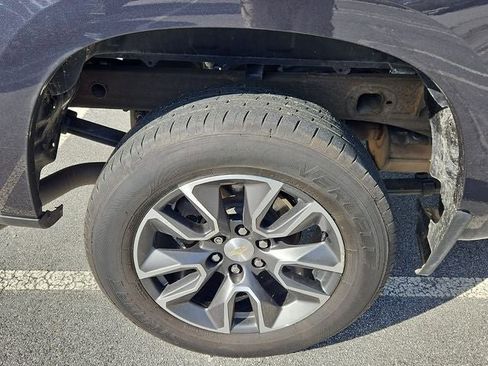 Used 2022 Chevrolet Silverado 1500 LT image 12