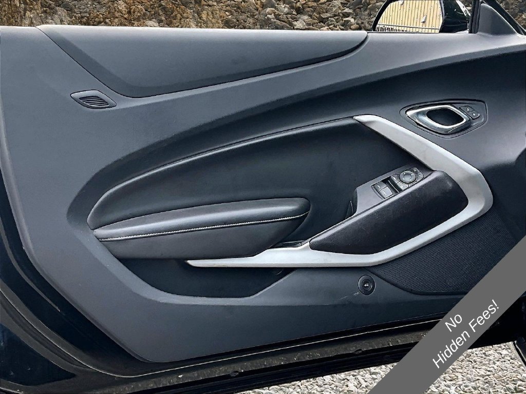 Used 2020 Chevrolet Camaro LT RWD image 18