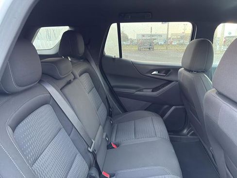 Used 2025 Chevrolet Equinox LT image 10