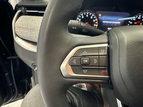 Used 2023 Jeep Compass Latitude AWD/4WD image 26