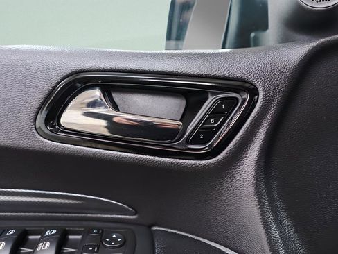 Used 2025 Dodge Durango R/T AWD/4WD image 27