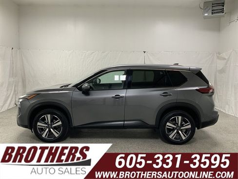 Used 2024 Nissan Rogue SL AWD/4WD image 1