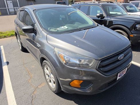 Used 2018 Ford Escape S image 6