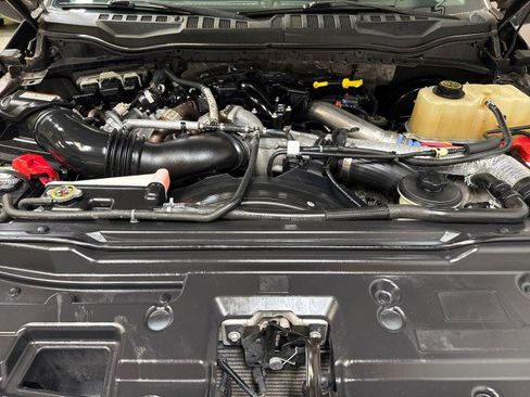 Used 2018 Ford F250 Lariat w/ Camper Package image 81