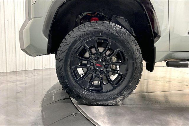 Used 2024 Toyota Tundra Platinum w/ TRD Off-Road Package AWD/4WD image 9