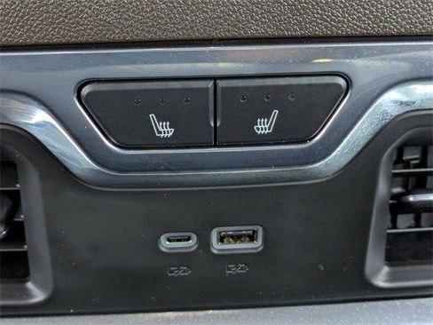 New 2025 GMC Sierra 2500 Denali w/ Denali Reserve Package image 18