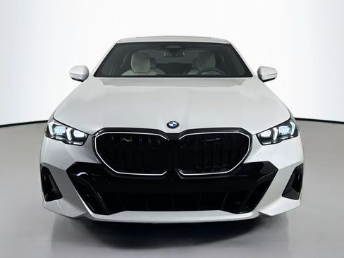New 2026 BMW 530i w/ M Sport Package image 2