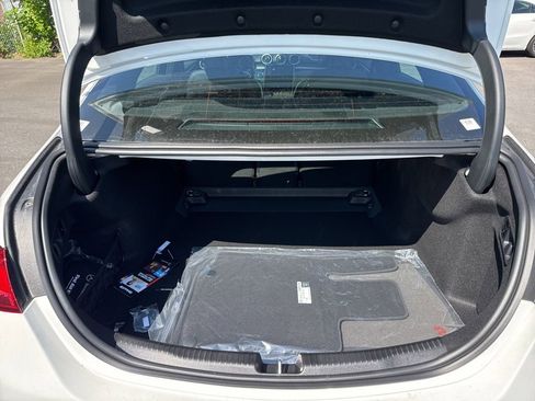 Certified 2025 Mercedes-Benz C 300 4MATIC Sedan image 28
