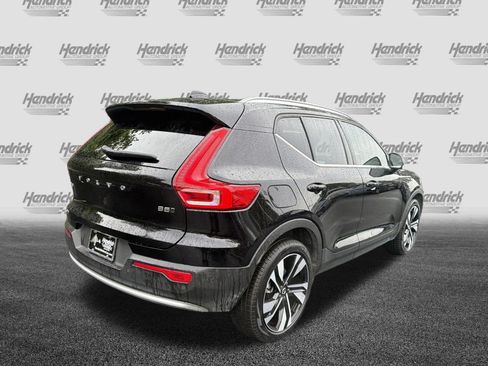 Certified 2023 Volvo XC40 B5 Plus w/ Protection Package Premier AWD/4WD image 10