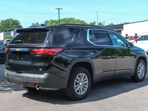 Used 2022 Chevrolet Traverse LT AWD/4WD image 9