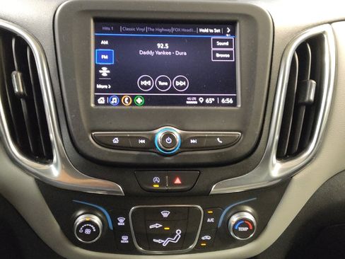 Used 2022 Chevrolet Equinox LS AWD/4WD image 25